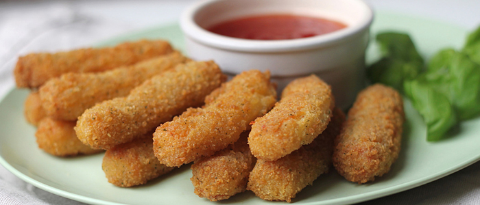 Mozzarella Sticks  7pcs With Chips 